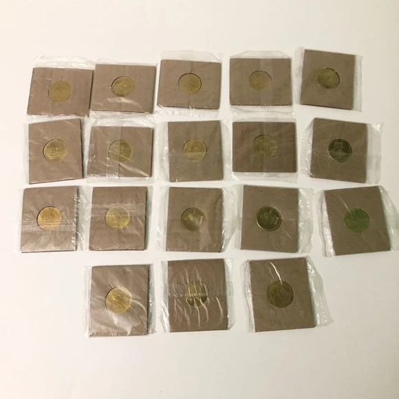 Other - 2002 Coca Cola Olympic Canada  Hockey Coins NHL Lot of 18